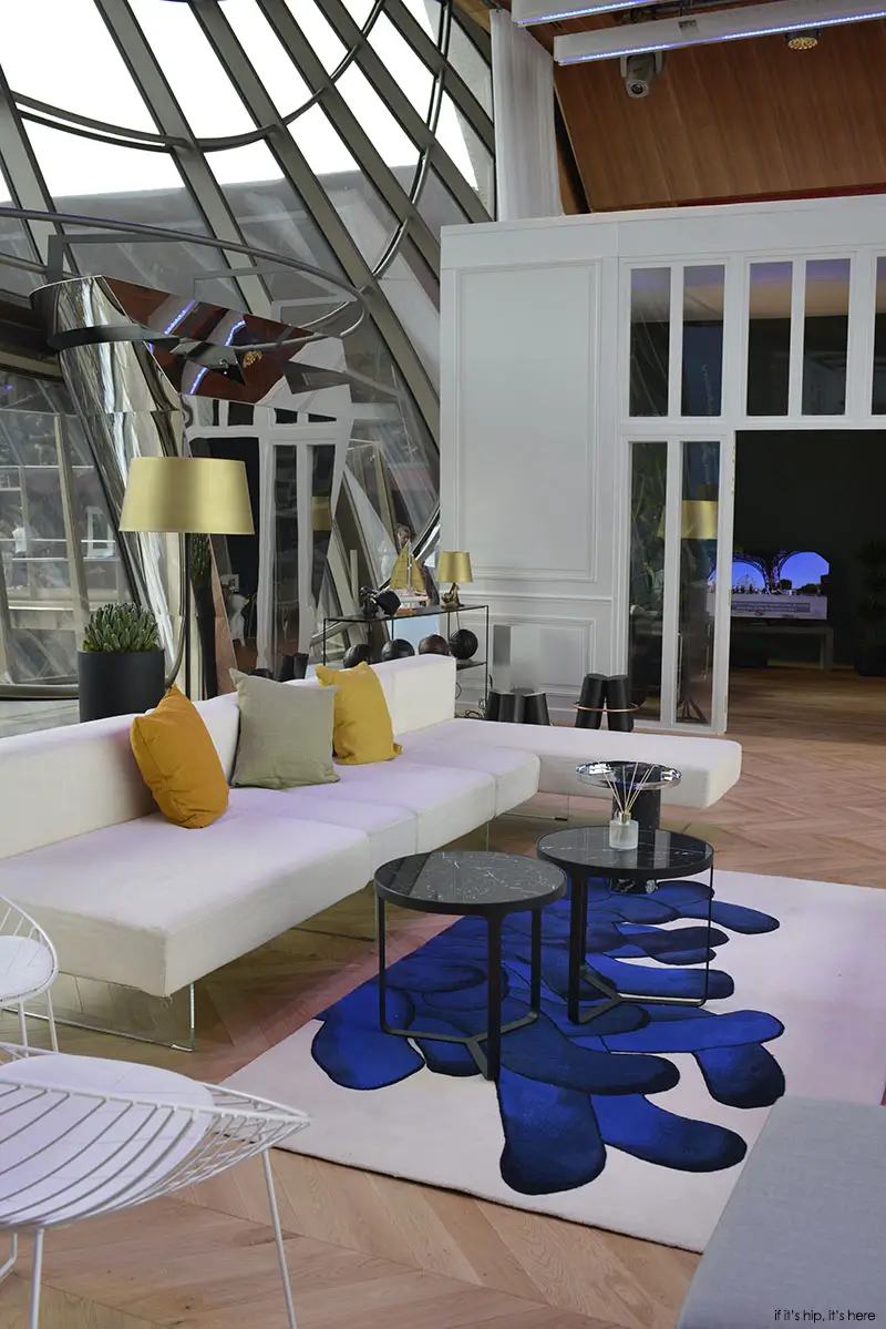 Modern Apartment Inside Eiffel Tower with Best Design