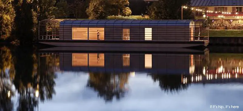 bouroullec maison flottant at night IIHIH