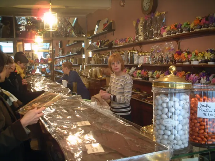 Blondel chocolats interior Lausanne