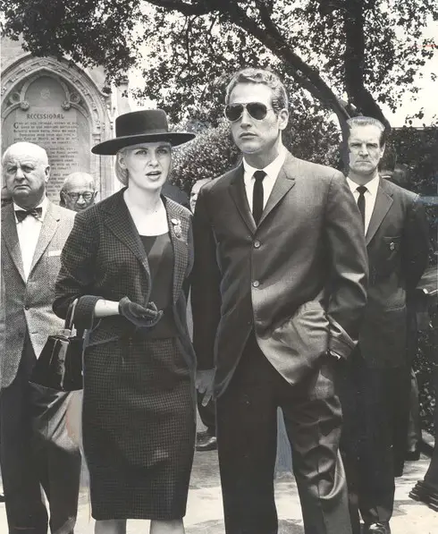 Woodward and Newman at the funeral of Jerry Wald