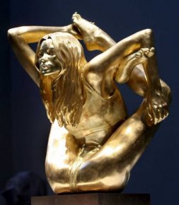 Golden Girl: Artist Marc Quinn Unveils 18k Gold Statue of Kate Moss