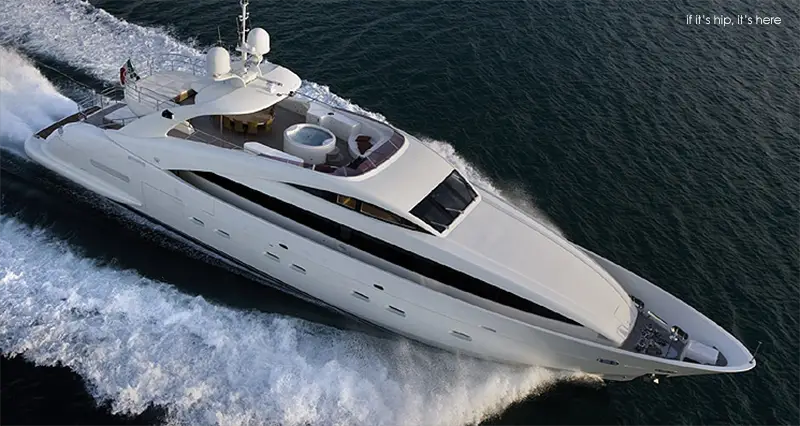 ISA 120 Luxury Yacht