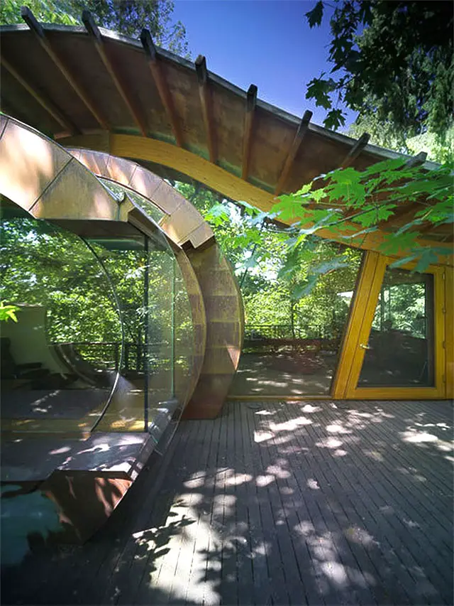 1970's tree house home