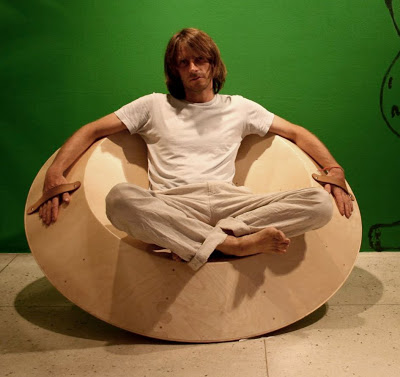 Read more about the article Wacky Wooden Spinning Chair For Kids And Grown-Ups By Jaanus Orgusaar.