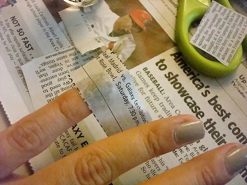 newspaper mani DIY