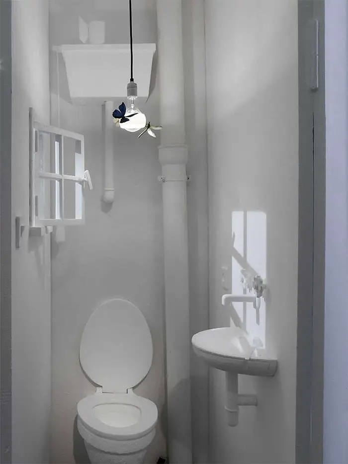 maurer butterfly lamp in bathroom IIHIH