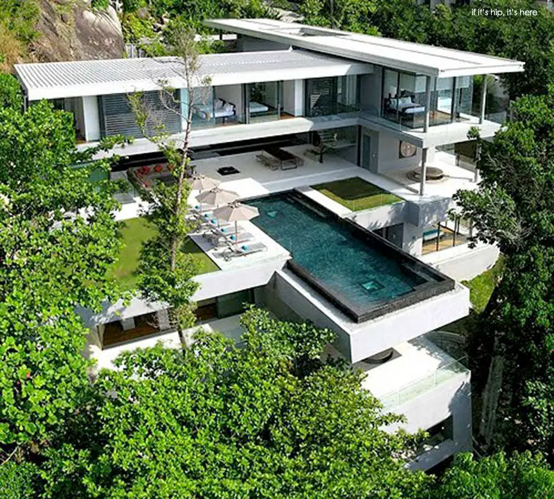 Modern Cantilevered Villa