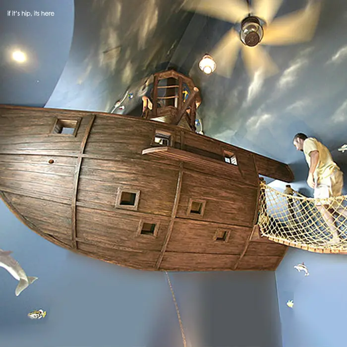 pirate ship room