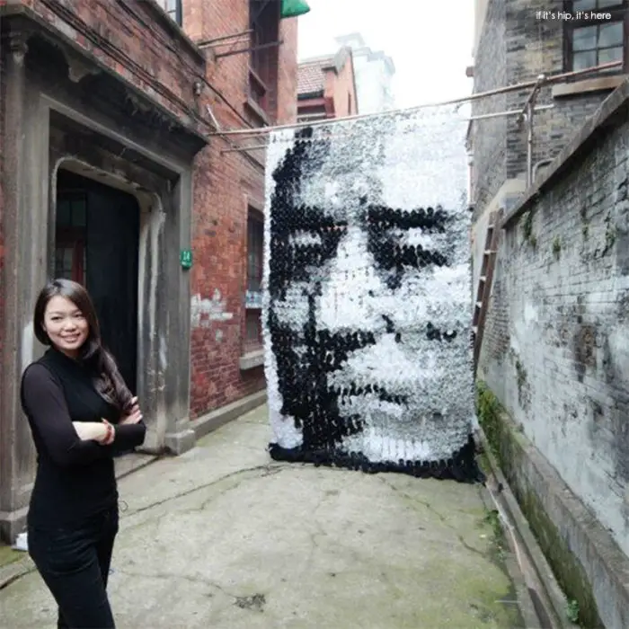 Read more about the article 750 Pairs Of Socks Make A Portrait Of Chinese Film Director Zhang Yimou.