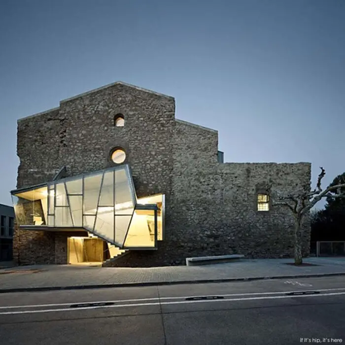 Read more about the article The Conversion Of The Convent de Sant Francesc by Architect David Closes