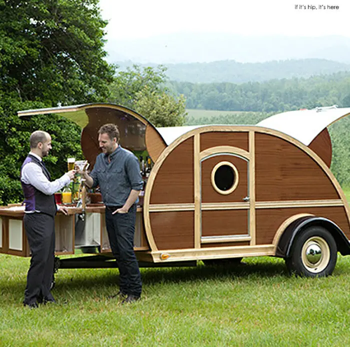 Read more about the article Tailgating For The Sartorial Set. The Bulleit Woody Whiskey Trailer by Brad Ford and Moore & Giles – This Time For Neiman Marcus.