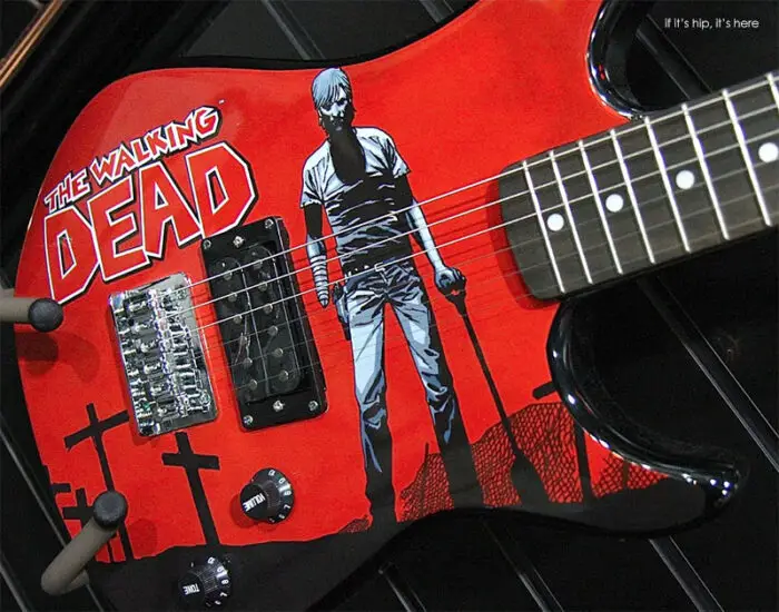 Read more about the article The Walking Dead Guitars & Accessories From Peavey With Artwork By Charlie Aldard.