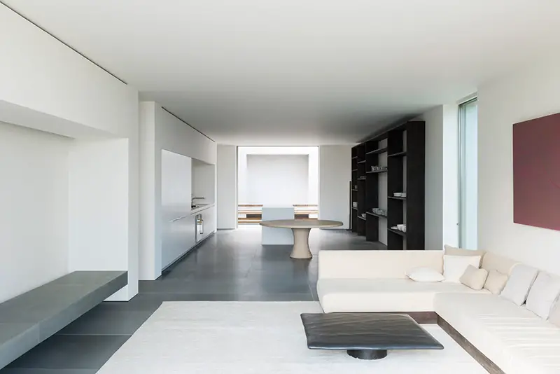 Minimalist Picornell House