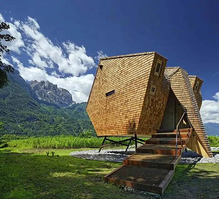 Read more about the article The Ufogel Is A Cool and Cozy Rentable Refuge in Austria.