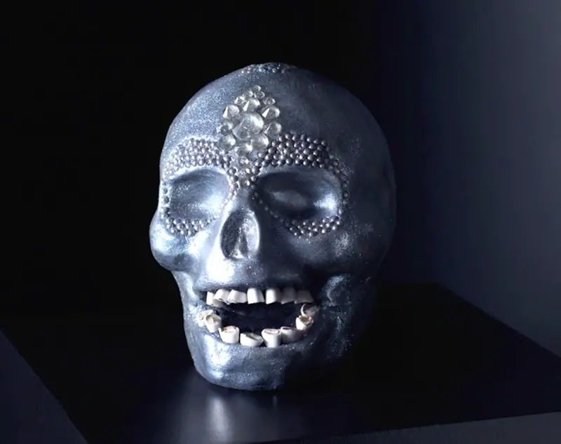 miniature edible version of Damien Hirst's Million dollar platinum skull