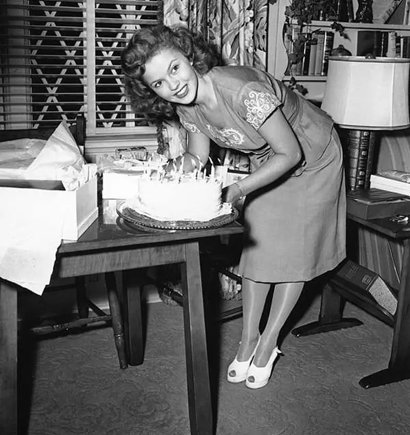 Shirley Temple celebrates her 17th birthday