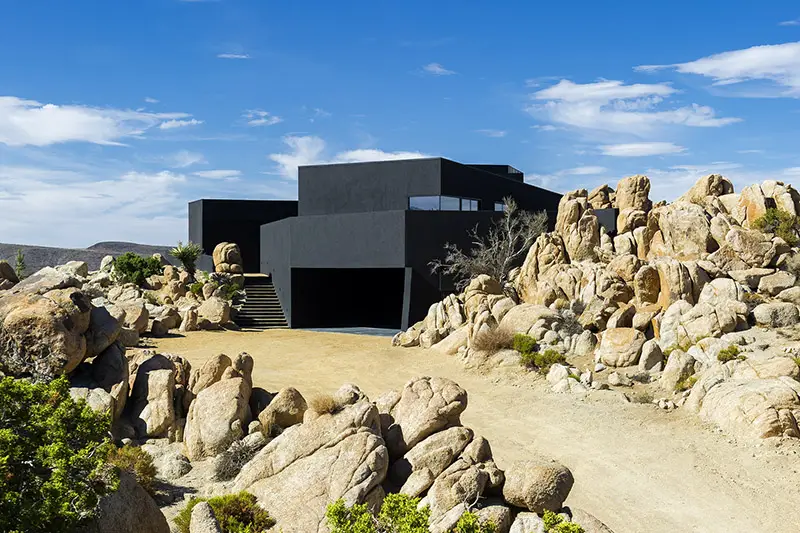 Marc Atlan Black desert house