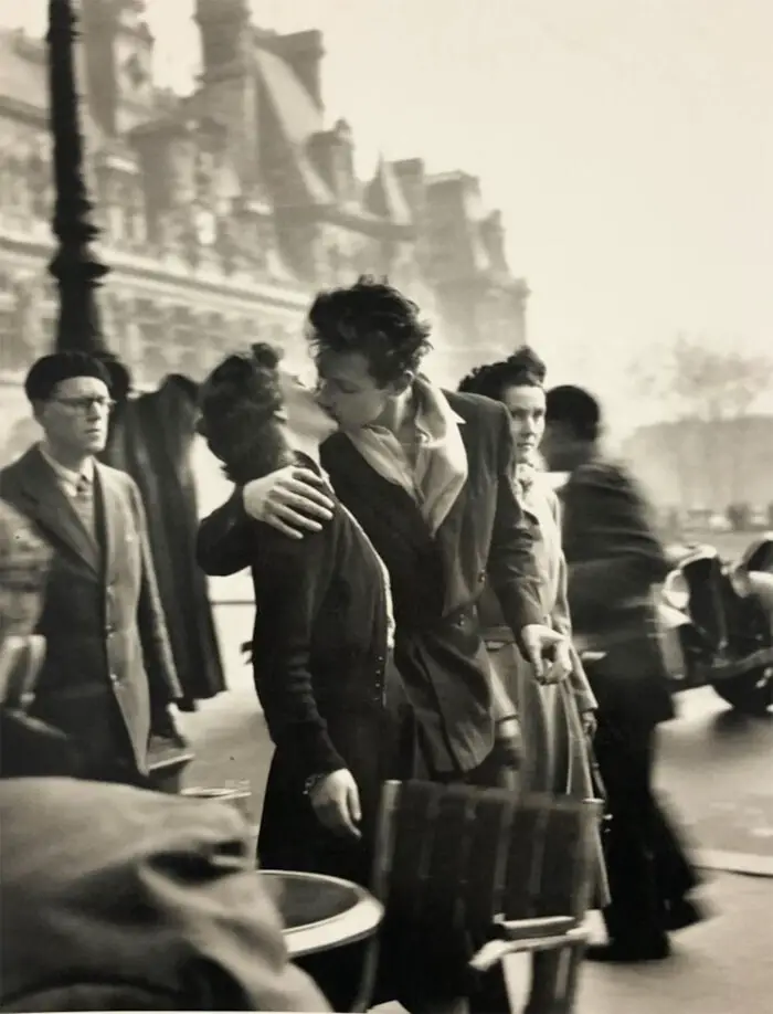 The Kiss by the Hotel de Ville 1950 Doisneau