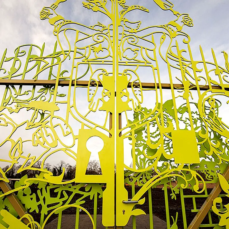 fancy metal gate design