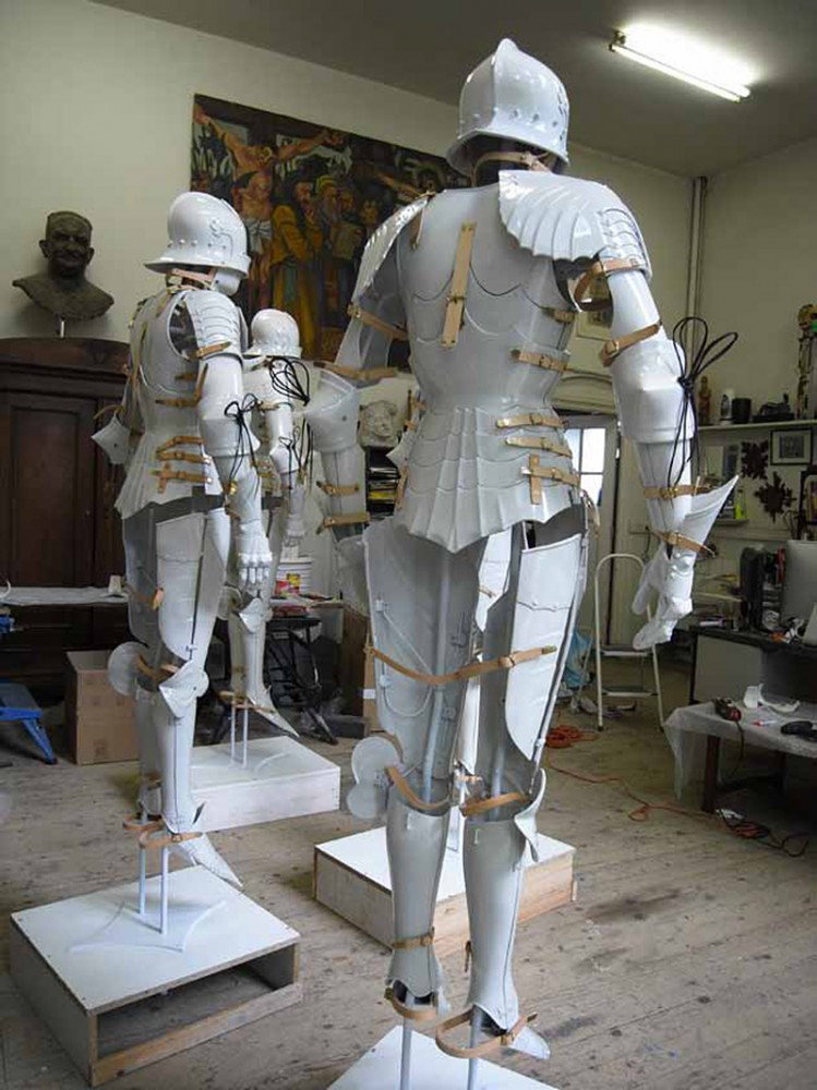 Hans van Houwelingen Porcelain Suits of Armor 
