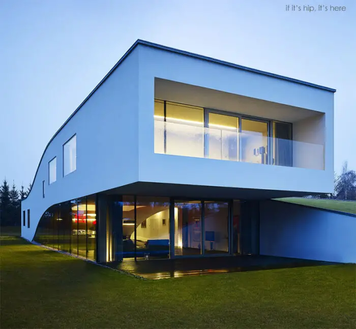 Auto Family House by KWK Promes