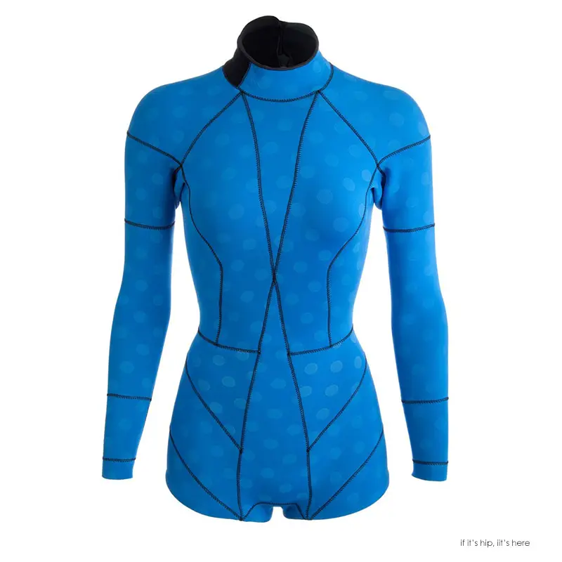 CR blue_dot_wetsuit IIHIH