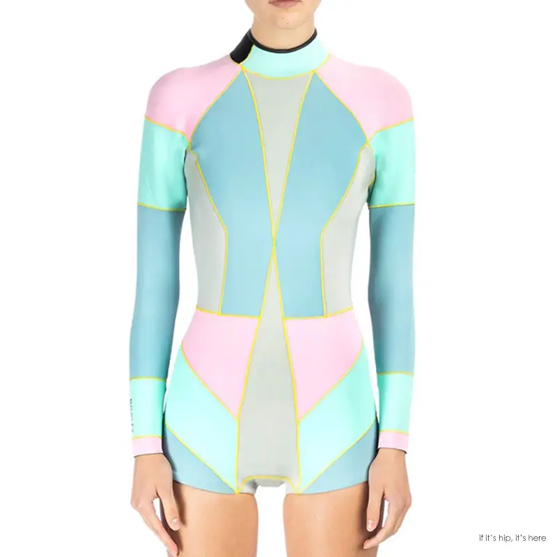 CR light_pink_wetsuit_cropped IIHIH