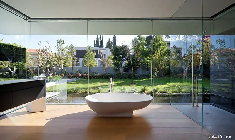 flota house bathroom and tub