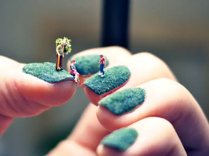 mini-mani-people
