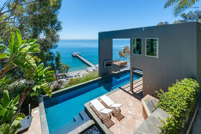 gorgeous malibu home of Matthew Perry for sale