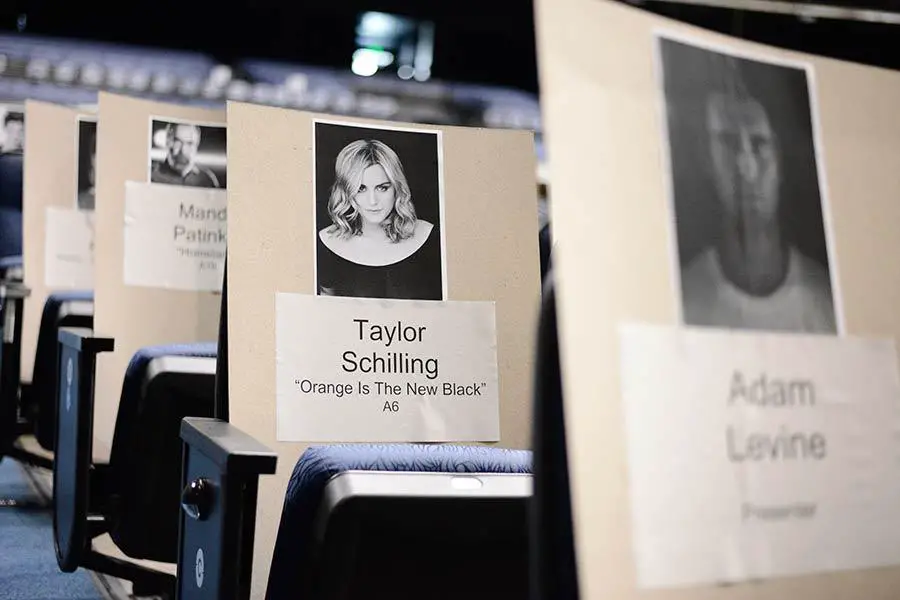 seats-taylor-schilling-rc-rollout-0004-900x600
