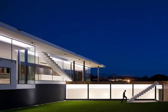 Casa Vale do Lobo villa at night 2