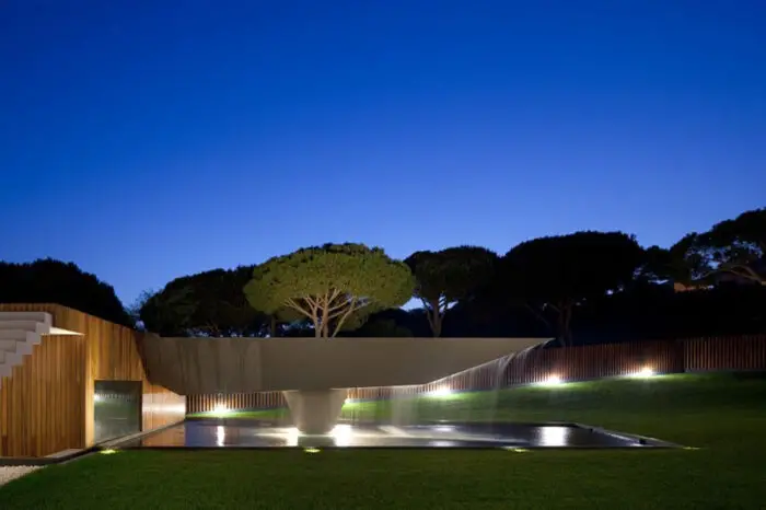 Casa Vale do Lobo villa at night 3