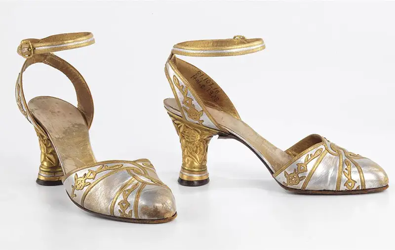 André Perugia's "Evening Sandals" 1928-29, made of leather and metal.