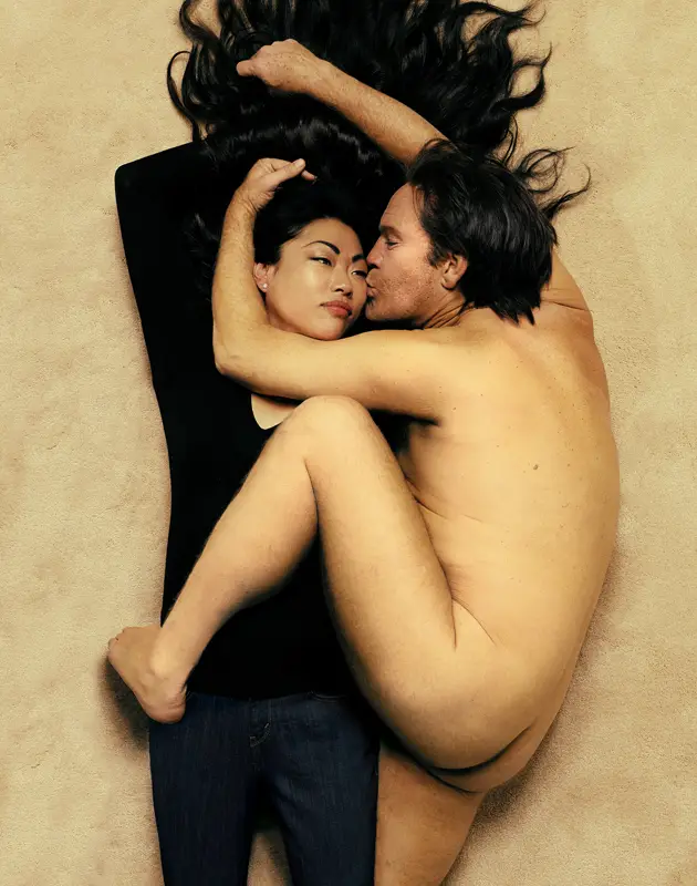 Annie_Leibovitz___John_Lennon_and_Yoko_Ono_(1980),_2014