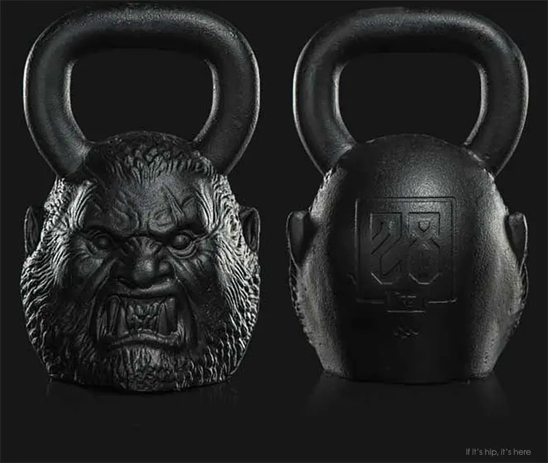 werewolf kettle bell front and back IIHIH