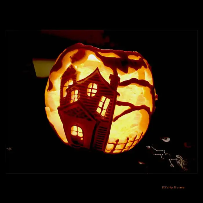 4. Haunted House Fire pumpkin carving