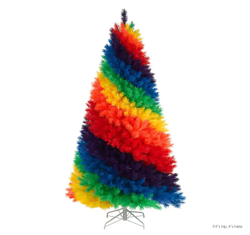 Rainbow-christmas-tree-IIHIH