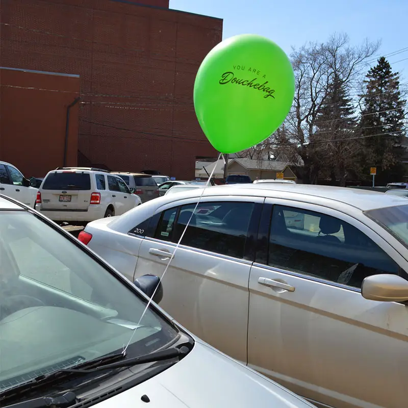 balloon on car
