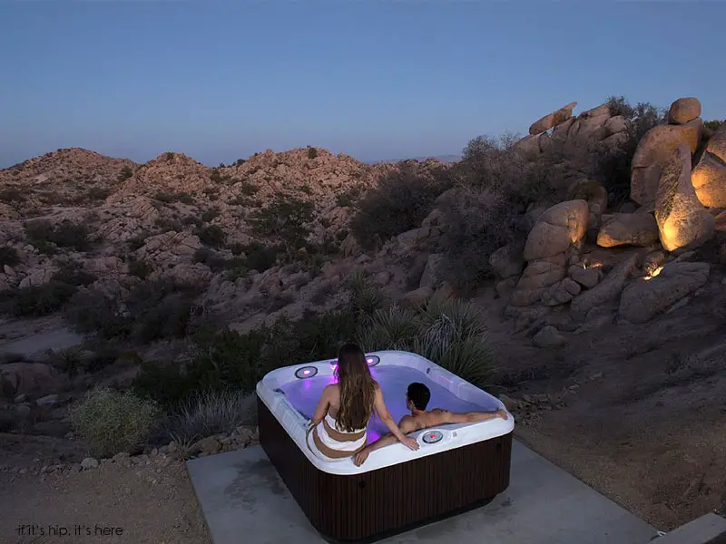 outdoor jacuzzi