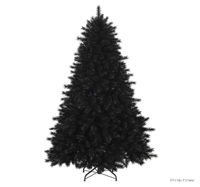 pitch black-christmas-tree-IIHIH