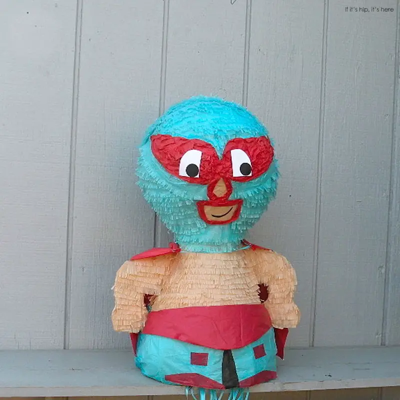 Luchador Pinata