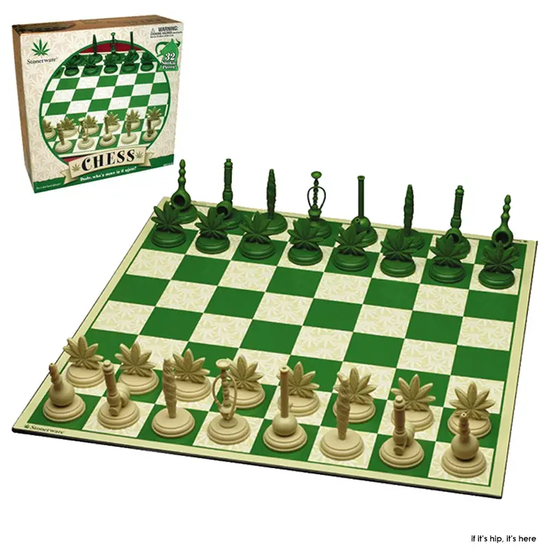 Stonerwear Pot leaf chess set1 IIHIH