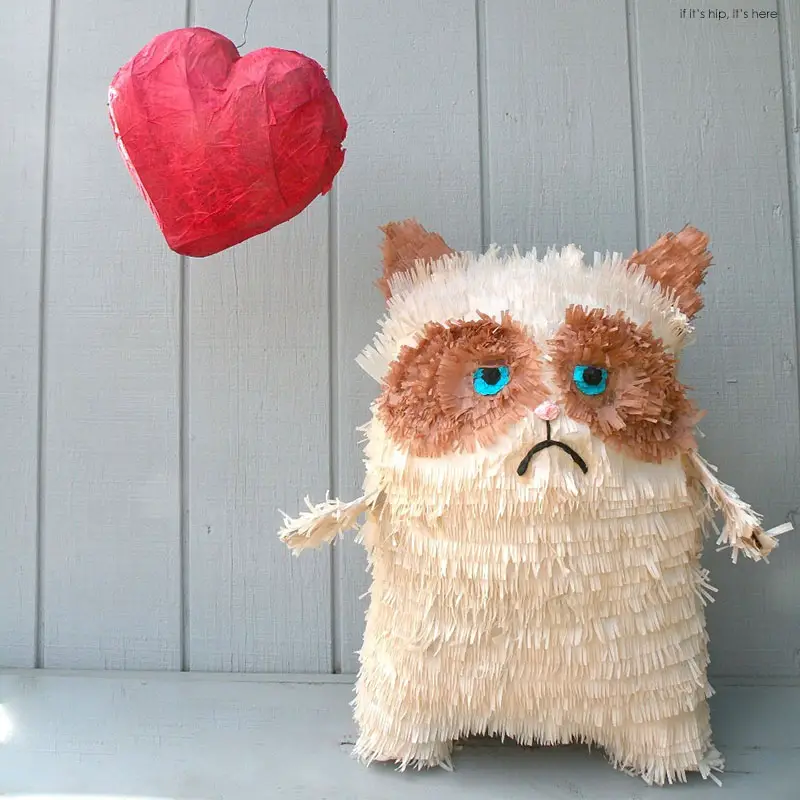 grumpy cat pinata