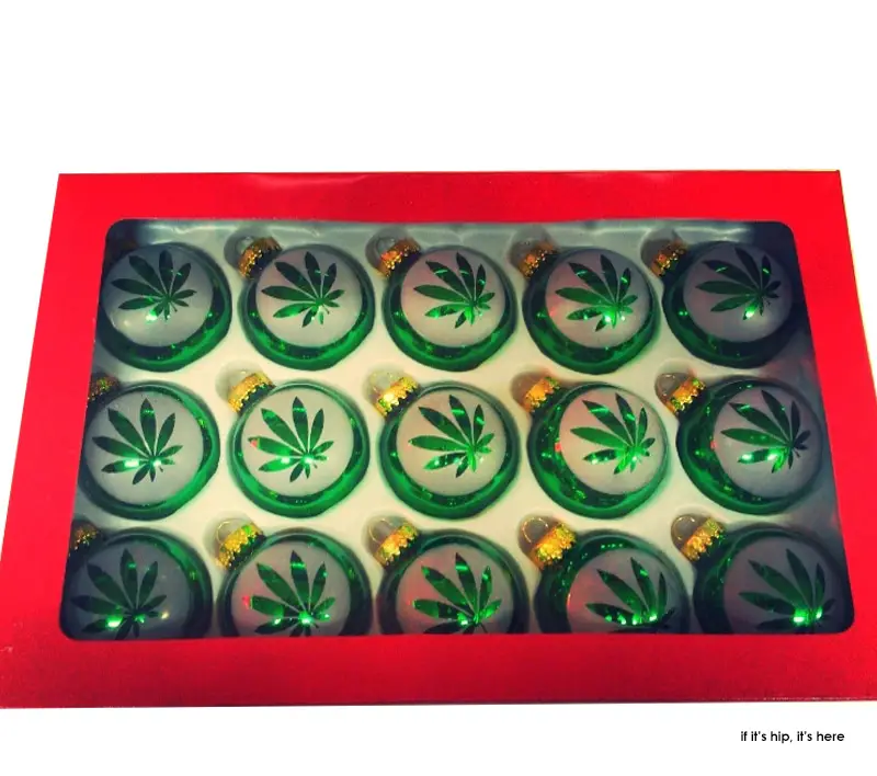A Cannabis Christmas: The 40 Best Gifts For Pot Smokers | If It’s Hip