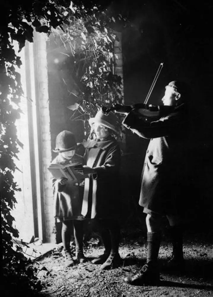 Christmas Fiddle, December 1924