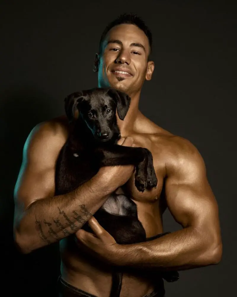 Hunks and Hounds Calendar 2015, America, Oct 2014