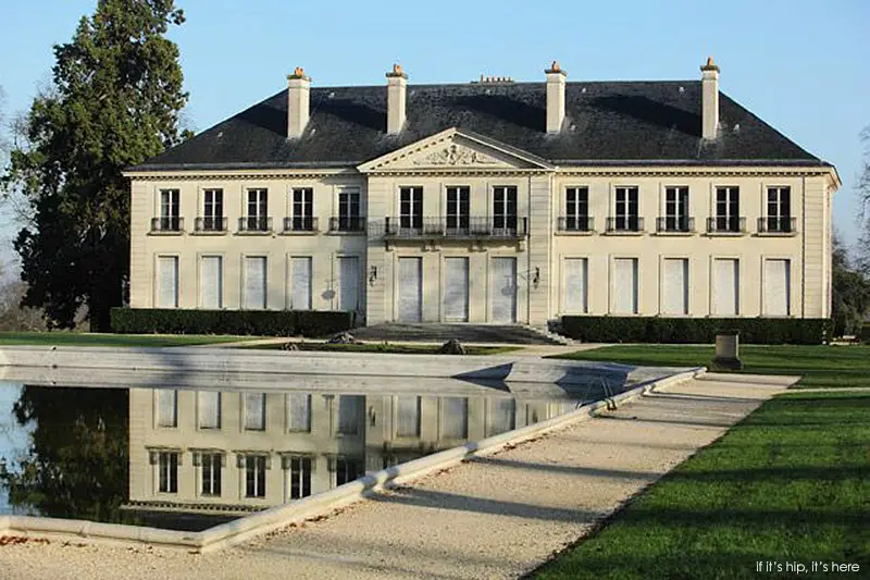 Old French Chateau Gets A Shiny Modern Makeover As New Art Space. - if ...