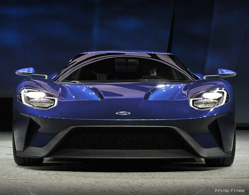 New Ford GT Wins Best Production Car at 2015 NAIAS