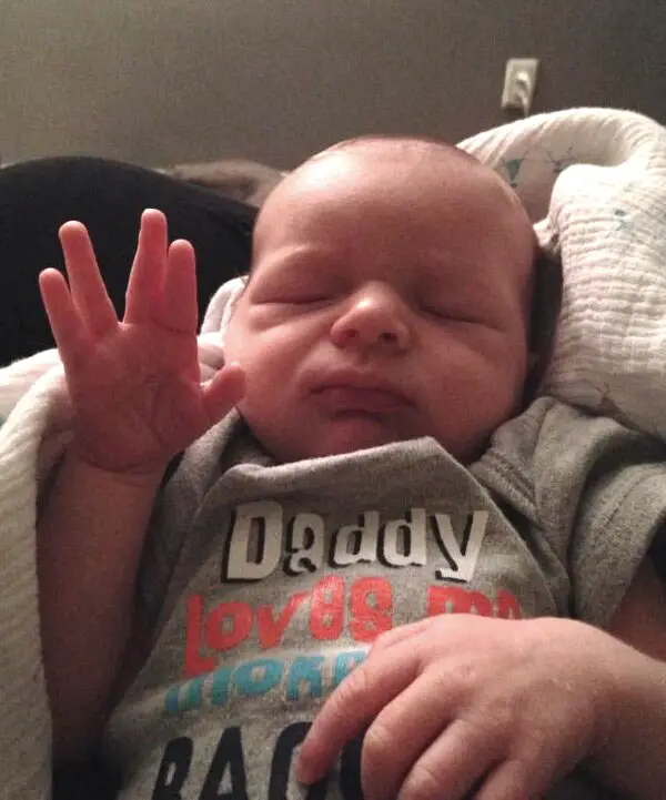 Baby-Vulcan-Salute